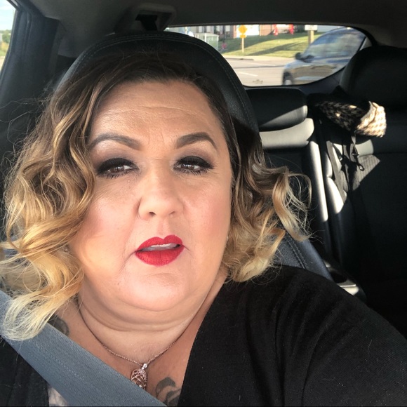 Meet your Posher, Josephine - Picture 2 of 5